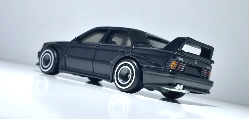 Illustration for article titled 'Merica and a MercedesÂ